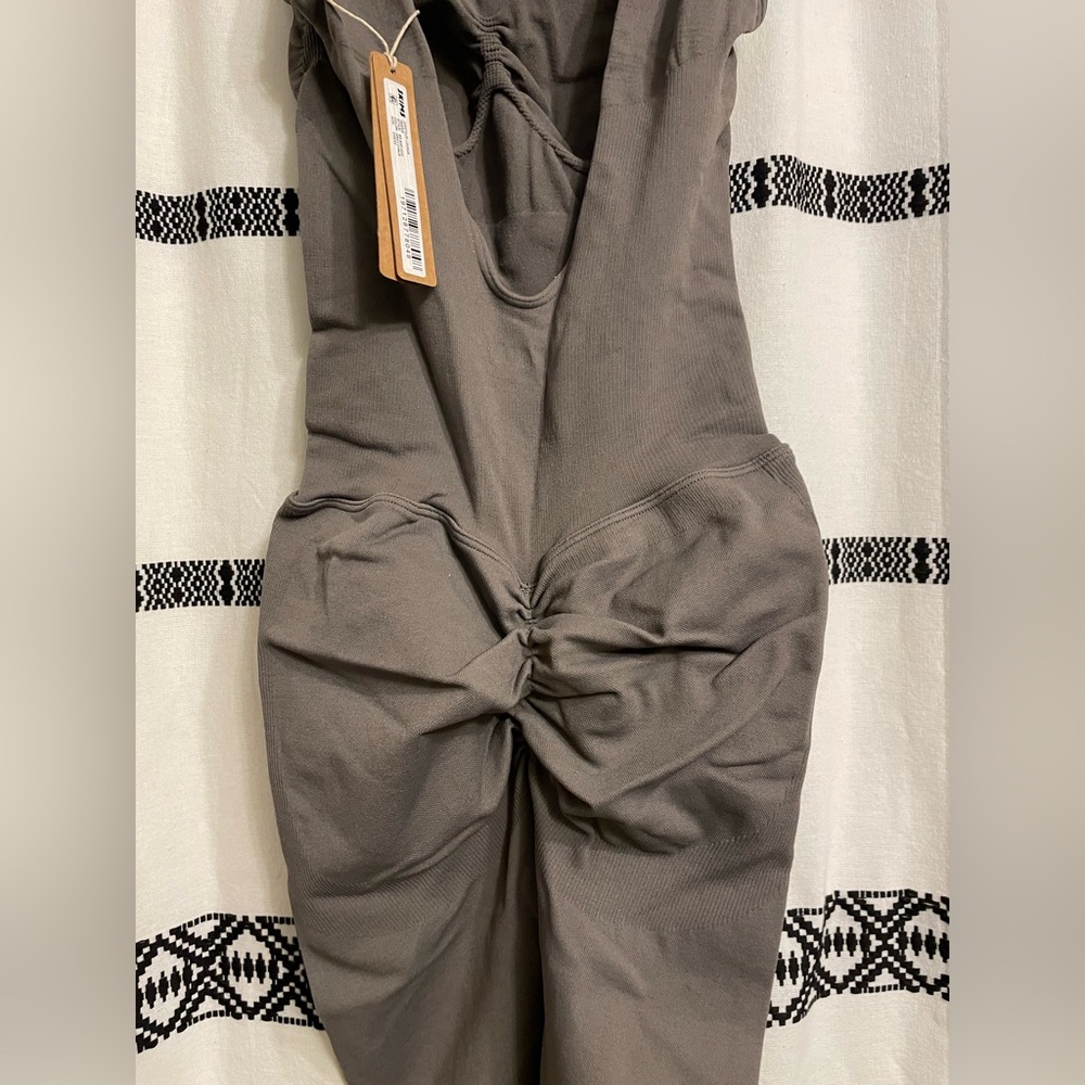 Skims recycled nylon contour lounge onesie xxs/xs - Picture 13 of 15